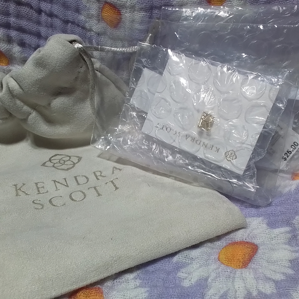 Kendra Scott CrstGold Earrings